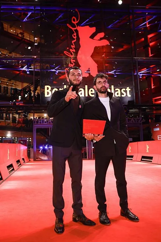 alman-medyasinda-siyonizm-sinir-tanimiyor-bild-berlinalede-israil-karsiti-konusmayi-alkislayan-politikacilari-1708954927857.jpeg Alman medyasında siyonizm sınır tanımıyor! Bild Berlinale’de İsrail karşıtı konuşmayı alkışlayan politikacıları hedef gösterdi-2