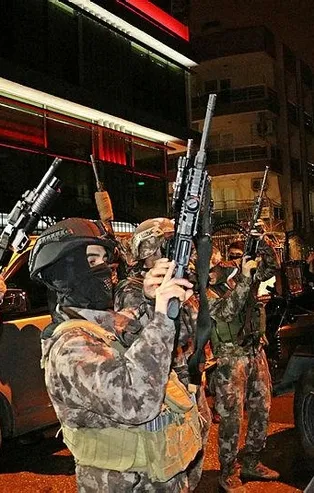 Antalya'da çevreye rastgele ateş açan kişi gözaltına alındı