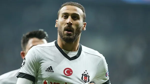 son-dakika-besiktas-cenk-tosunu-istiyor-iste-son-teklif-1612015321128.jpg