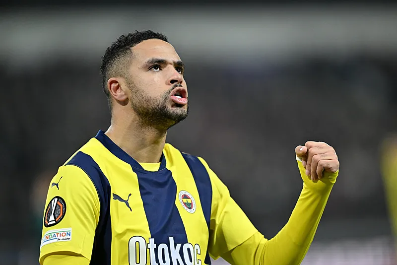 Fenerbahçe'de çok sayıda ayrılık! Jose Mourinho biletlerini kesti - 8