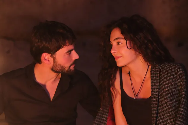Hercai cuma akşamlarının vazgeçilmezi! 21.son bölümle yine zirvede