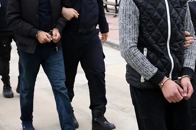 15 Temmuz günü Başkan Erdoğan'a suikaste gidenlere yardım etmişlerdi! 2 darbeci yakalandı
