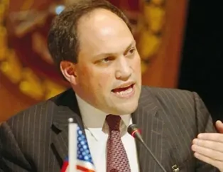 FETÖ destekçisi Rubin’den karalama kampanyası