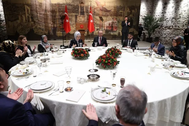 baskan-erdogan-ilk-iftari-sehit-yakinlariyla-yapti-turkiye-2023ten-sonra-bambaska-bir-doneme-girecek-1648936914088.jpeg