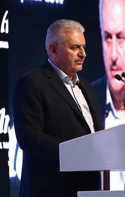 Başbakan Yıldırım: Değişime direnenler, tarih sahnesinden yok oluyor