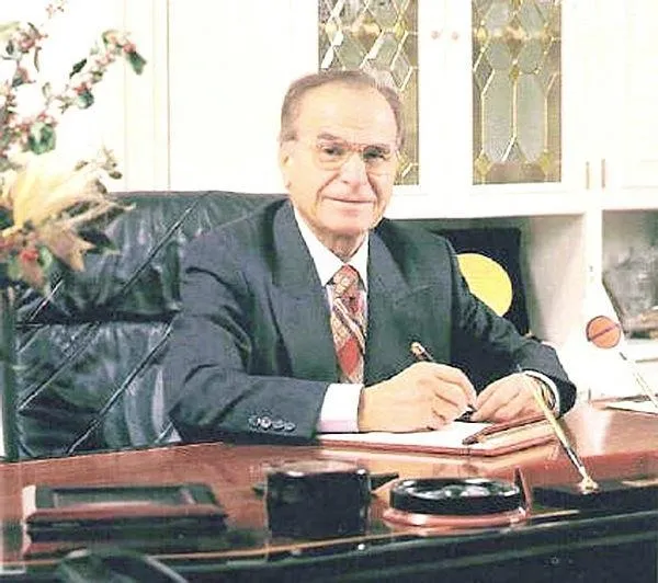 Selçuk Ecza’nın mirasçıları arasındaki iki milyar dolarlık kavga büyüyor-7