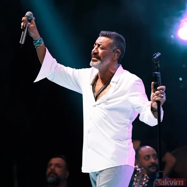 Sibel Can’ın romantik partneri Hakan Altun’un babası bakın kim çıktı! O da kendi gibi tanıdık! Meğer eski futbolcunun oğluymuş... - 4