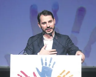 Parmakla gösterilen ülke oluyoruz...