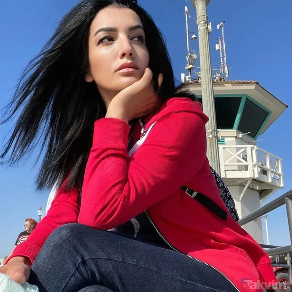 Aleyna Tilki'nin annesi öz güven patlaması yaşadı! "Kendime çok güveniyorum" deyip kolunu öpen Havva Öztel’den Kardashian itirafı - 2