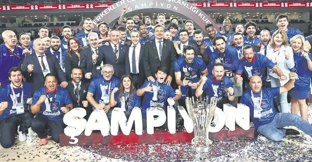 Fenerbahçe’yi deviren Anadolu Efes, Cumhurbaşkanlığı Kupası’nı kazandı