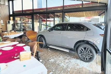 Restorana daldı
