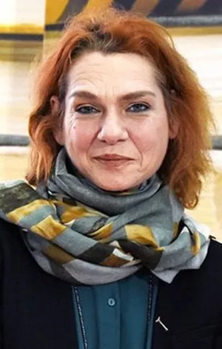 Son dakika: Kapatılan Özgür Gündem davasında yazar Aslı Erdoğan'ın 9 yıla kadar hapsi istendi