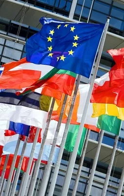 Küstah talep Merkel'in elinde patladı