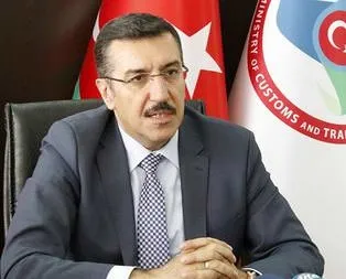 Uçkurla çukur siyaseti arasına sıkışmış