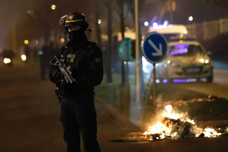 fransada-daes-alarmi-abdnin-moskova-oyununda-yeni-perde-basbakan-gabriel-attal-ilan-etti-1711350506841.jpeg Fransa’da DAEŞ alarmı! ABD’nin Moskova oyununda yeni perde: Başbakan Gabriel Attal ilan etti! Macron'dan Rusya'ya iş birliği mesajı-1