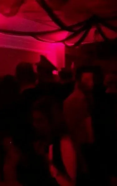 feryal-gulman-ve-kemal-gulmanin-oglu-aslan-gulmandan-skandal-cadilar-bayrami-icin-koronavirus-partisi-1604334103493.jpeg Feryal Gülman ve Kemal Gülman'ın oğlu Aslan Gülman’dan skandal! “Cadılar Bayramı” için koronavirüs partisi...-6