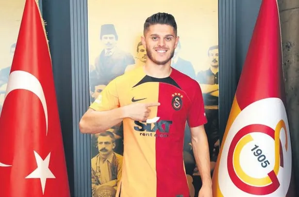 los-galacticos-galatasarayin-muthis-transfer-operasyonu-gundemi-sarsti-icardi-mata-yusuf-demir-rashica-ve-ross-1662678971629.jpeg Los 'Gala'cticos! Galatasaray'ın müthiş transfer operasyonu gündemi sarstı: Icardi, Mata, Yusuf Demir, Rashica ve Ross...-5