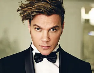 Sinan Akçıl kimdir, kaç yaşında?