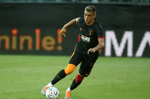 Galatasaray'da Kayserispor maçı öncesi sürpriz gelişme! Okan Buruk'tan Kazımcan Karataş kararı