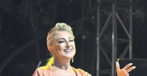 Muazzez Ersoy'dan nostaljik sahne!