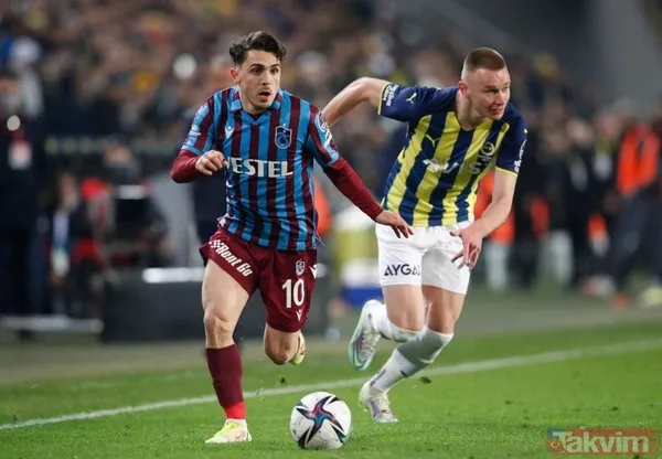 Sezona damga vurup, Trabzonspor'u sırtladılar! İşte tarihi şampiyonluğu getiren usta ayaklar... - 15