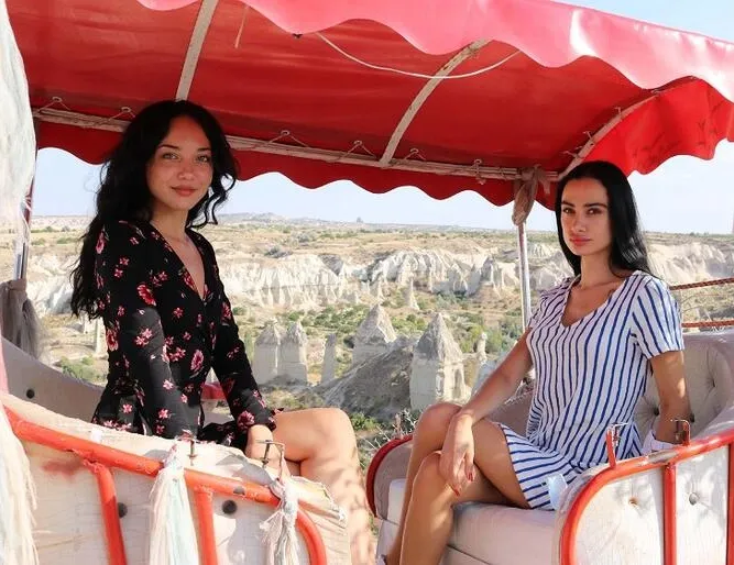 Yabancı mankenler Kapadokya’ya hayran kaldı