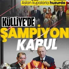 Başkan Erdoğan şampiyon Galatasaray’ı Külliye’de kabul etti! Dursun Özbek’ten forma hediyesi