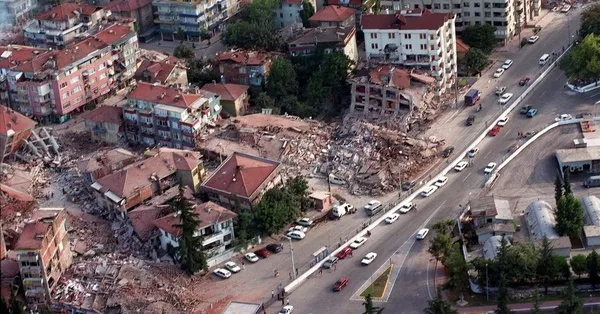 1624277957736.jpg SON DAKİKA! İstanbul'daki deprem sonrası korkutan uyarı: 50 bin bina ve 100 milyar dolar...-3