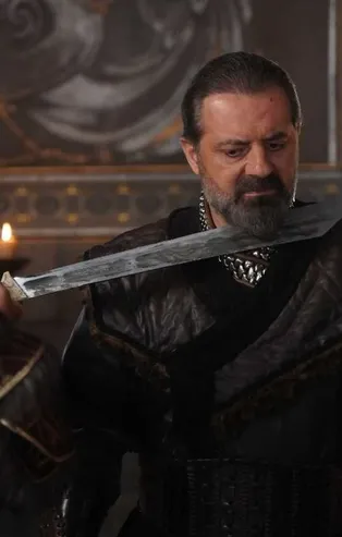 Destan 15. yeni bölüm fragmanı: Akkız’la Batuga yakınlaşırken Alpagu Han'ın önüne çıkan Temur büyük bir sürprizle karşı karşıya!