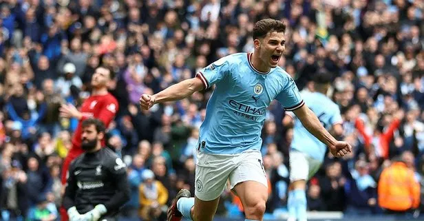 Manchester City Liverpool'u farklı geçti!
