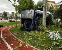 Ankara’da EGO otobüsü yoldan çıktı! Ağaçlara çarparak durabildi
