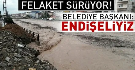 Son dakika: Karadeniz'de yeni taşkın! Sahil yolu ulaşıma kapatıldı