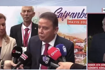 Muhittin Böcek hastaneye kaldırıldı