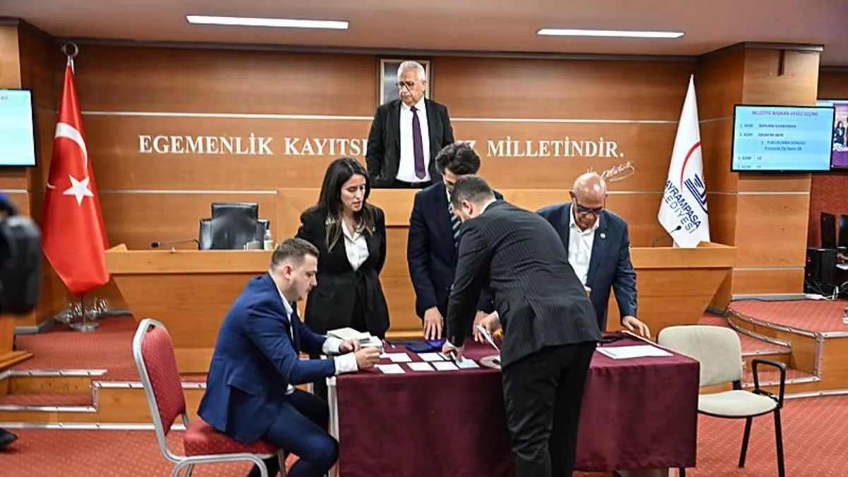 Son dakika! AK Parti'den CHP'nin Bayrampaşa'daki irade gaspına dava!