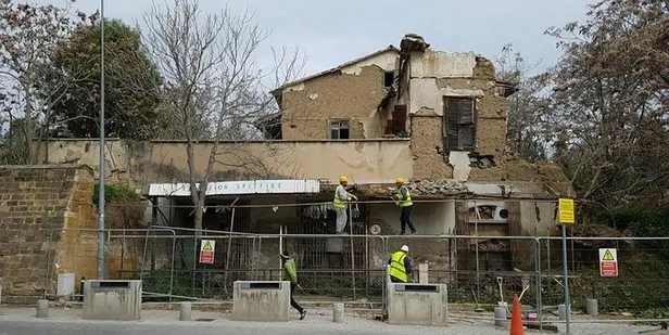 rumlardan-tehlikeli-provokasyon-kktc-topragini-ihlal-ettiler-1581019668366.jpeg Rumlardan tehlikeli provokasyon! KKTC toprağını ihlal ettiler-1