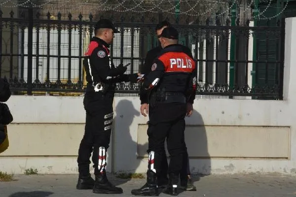İçişleri Bakanlığı eş zamanlı denetimi açıkladı: 909 aranan şahıs yakalandı 15 kayıp çocuk bulundu-3