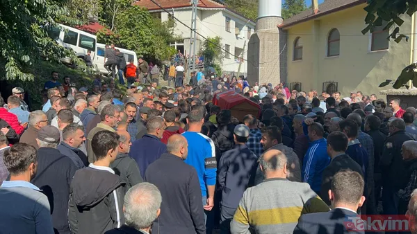 SON DAKİKA: Amasra Bartın'da maden faciasında hayatlarını kaybeden işçiler son yolculuğuna uğurlanıyor - 26