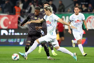 Karadeniz derbisinde kazanan Rize! Trabzonspor Rizespor'a 3-1 yenildi