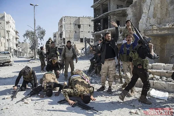 Kontrolün tamamen ele geçirildiği El Bab'dan ilk görüntüler - 4