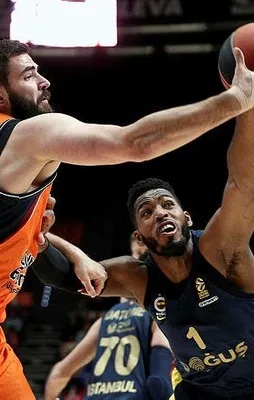Fenerbahçe İspanya'da rahat kazandı