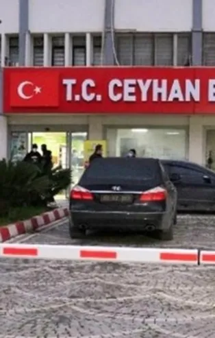 CHP'li Ceyhan Belediyesi'nden görülmemiş olay! 22 koltuk bir adam! Hülya Erdem'den tepki çeken hareket