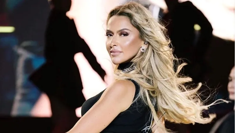 hadise-rekoru-kirdi-unlulerin-yilbasi-sahne-ucretleri-belli-oldu-alisan-gulben-ergen-yildiz-tilbe-mustafa-sand-1734449706066.jpeg Hadise rekoru kırdı: Ünlülerin yılbaşı sahne ücretleri belli oldu! Alişan, Gülben Ergen, Yıldız Tilbe, Mustafa Sandal...-9