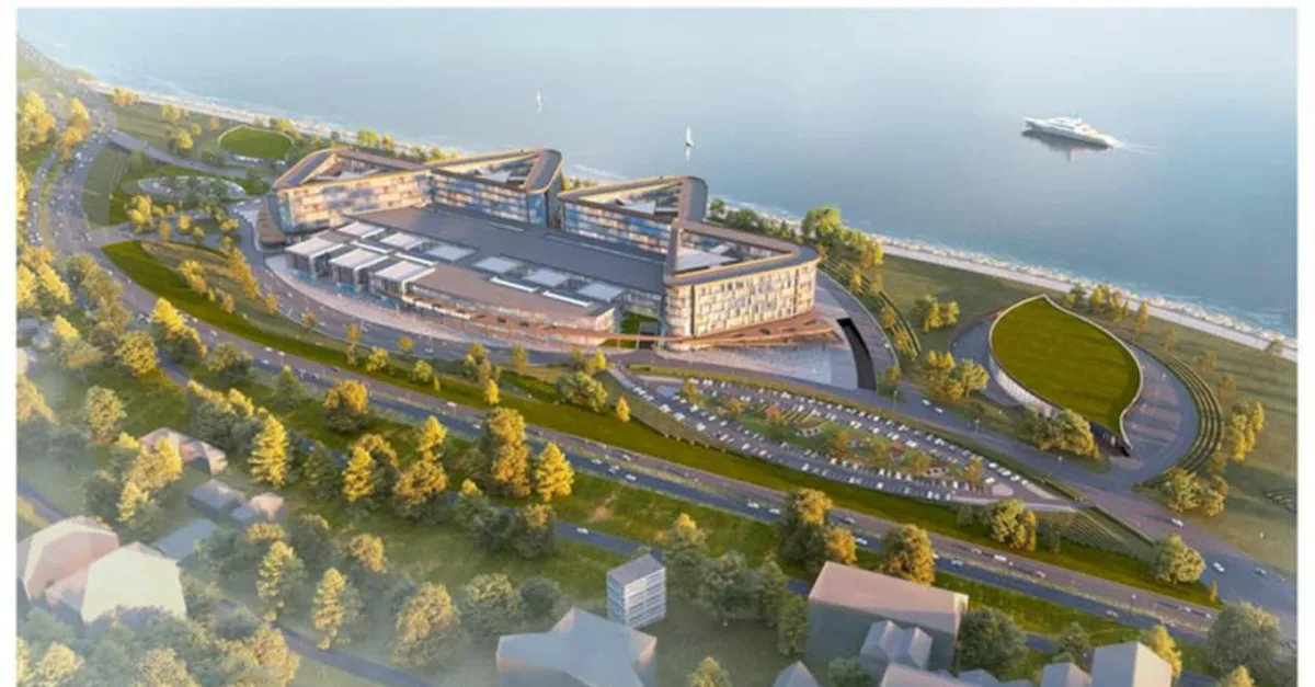 Rize Şehir Hastanesi için 350 bin metrekare alanda yaklaşık 8 milyon ton taş kullanılarak deniz dolduruluyor