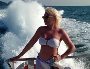 Ajda Pekkan'ın paylaşımı sosyal medyayı ikiye böldü!