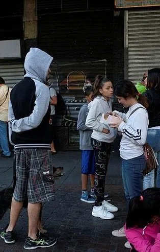 Son dakika: Venezuela'da şiddetli deprem!