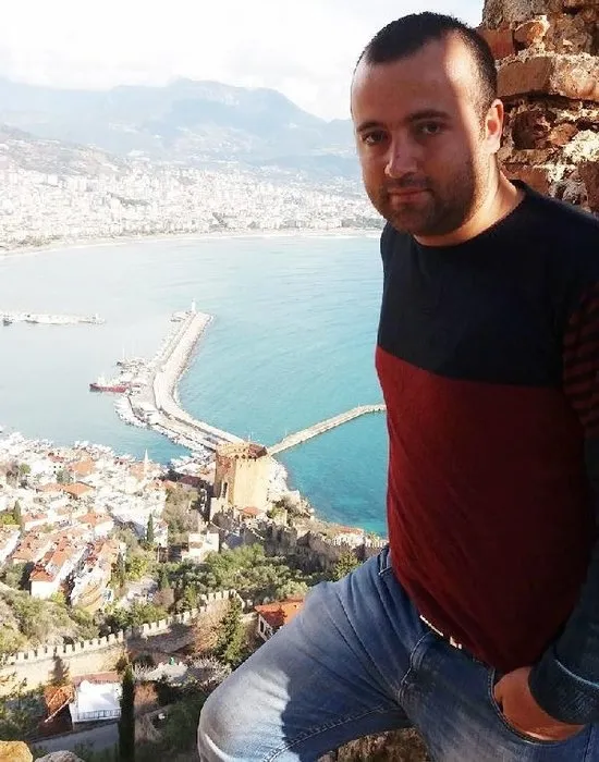 son-dakika-cocuklarinin-gozu-onunde-katledildi-aci-veren-sozler-bana-gore-bu-bir-zevk-olumu-1651830459913.jpg SON DAKİKA: Çocuklarının gözü önünde katledildi! Acı veren sözler: Bana göre bu bir zevk ölümü-8