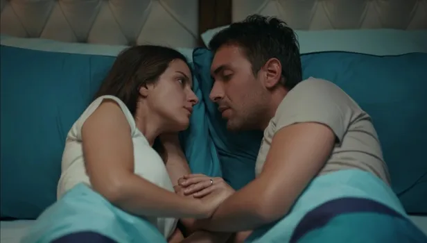 Öykü Gürman ve Resul Dindar Sen Anlat Karadeniz için yorumladı! Sarıl Bana