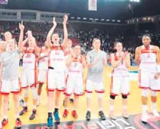 Kızlar şampiyonluk için!