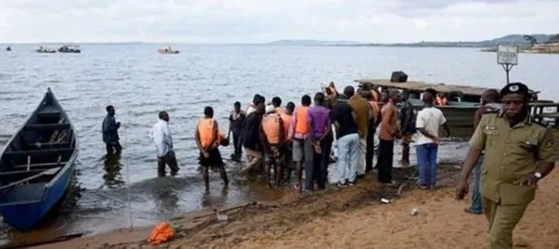 350 yolcunun bulunduğu tekne battı! Onlarca ölü var...