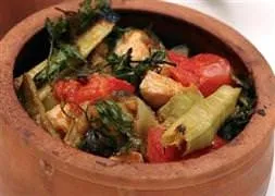 Fırında Tavuklu Güveç nasıl yapılır